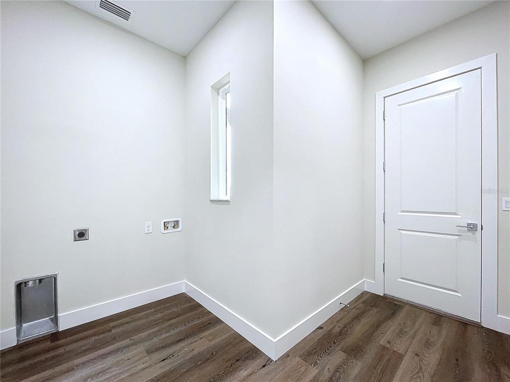 9065 Mississippi Run Weeki Wachee, FL 34613 - Photo 19 of 86