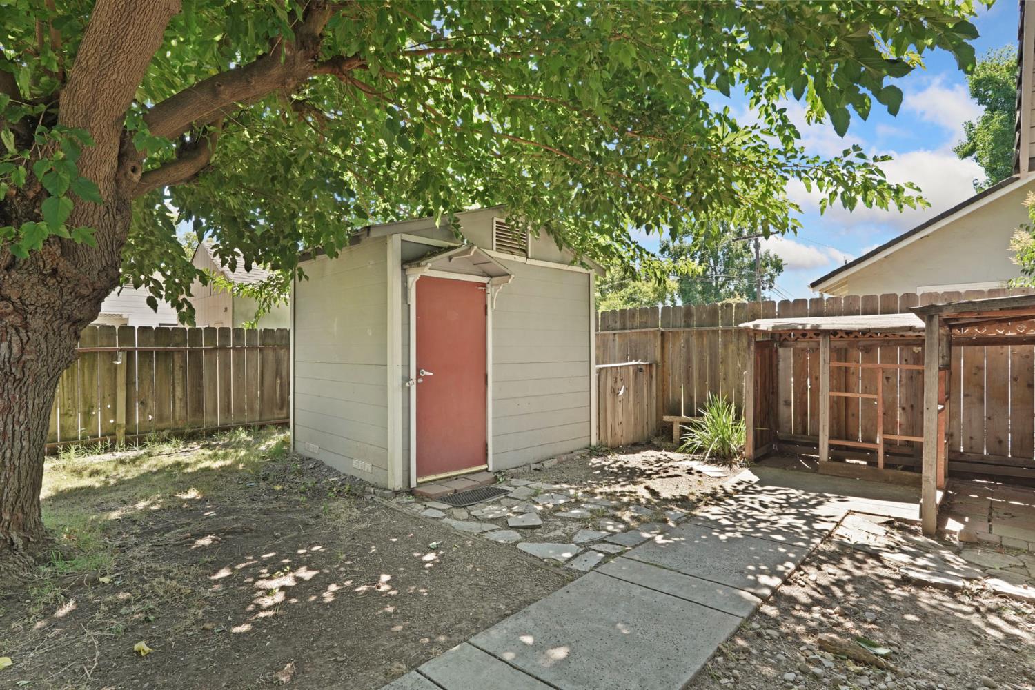 2430 Rutledge Way Stockton, CA 95207 - Photo 31 of 33