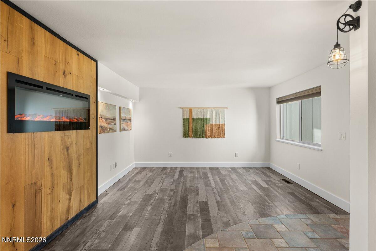 3955 Kings Row Reno, NV 89503 - Photo 6 of 34 08-3955 Kings Row Reno NV 89503 (8 of 36
