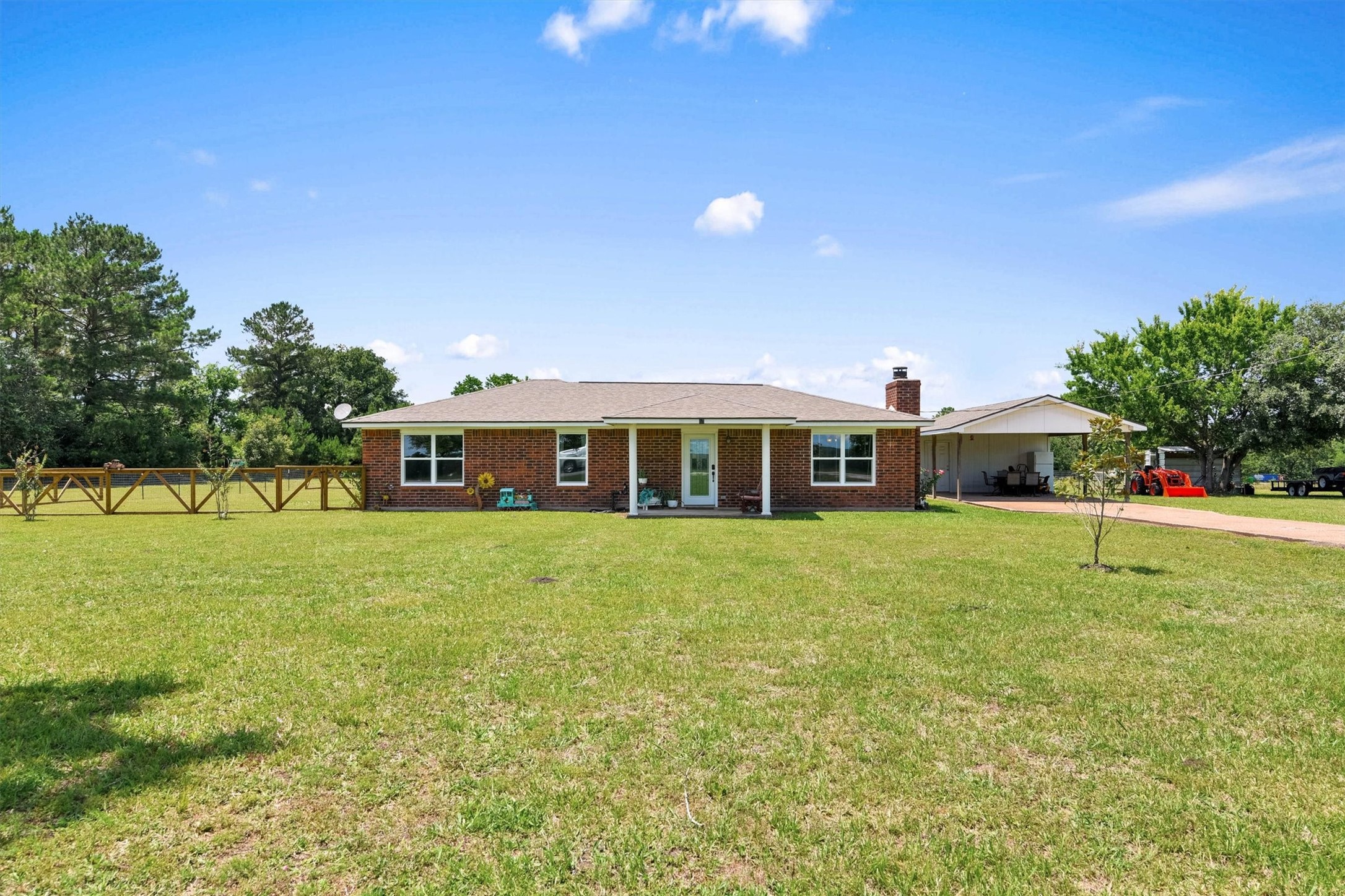 57 Trail Ridge Road Huntsville, TX 77320 - Photo 4 of 37