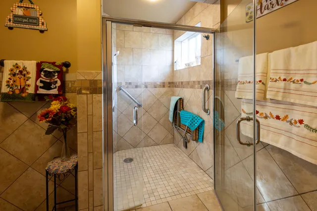 $285,000 | 42673 County Road 12, Dakota, MN 55925