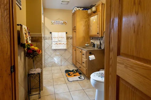 $285,000 | 42673 County Road 12, Dakota, MN 55925