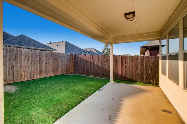 $2,500 | 801 Hawk Valley Drive, Little Elm, TX 75068