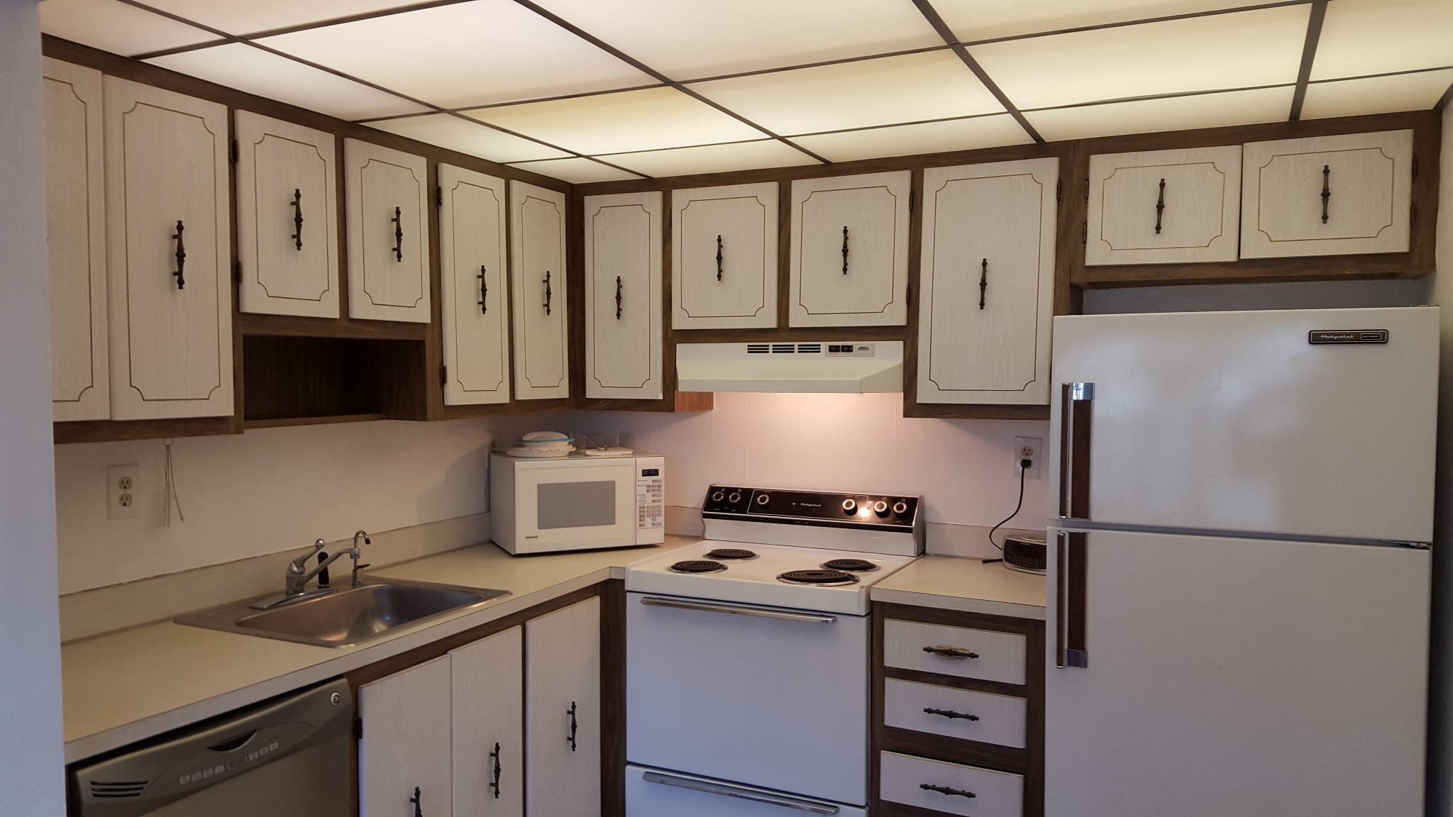 554 Normandy Lane Delray Beach, FL 33484 - Photo 6 of 19 20160914_131715