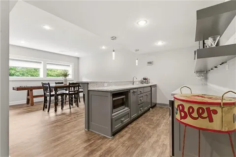 $985,000 | 9603 West 152nd Terrace, Overland Park, KS 66221