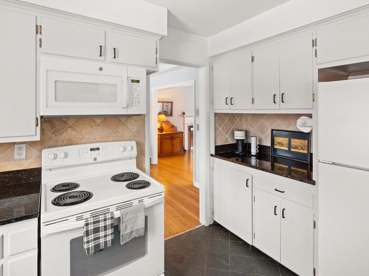 34 Summit Ridge Burlington, VT 05401 - Photo 10 of 43 Gallery Image 10