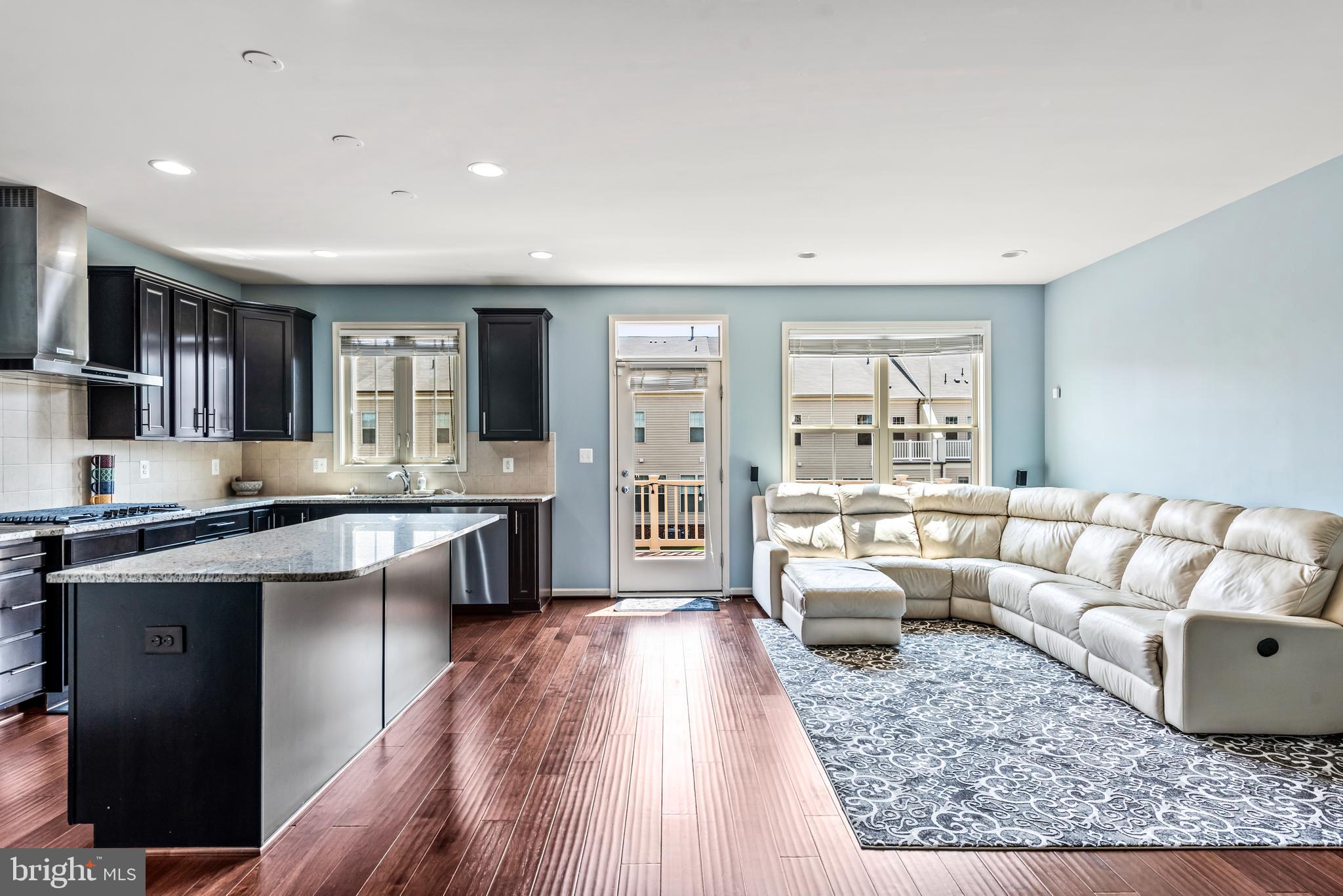 23638 Sailfish Square Brambleton, VA 20148 - Photo 11 of 50