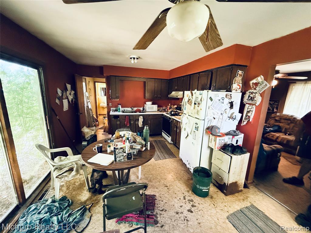 11438 Hill Road Memphis, MI 48041 - Photo 10 of 15
