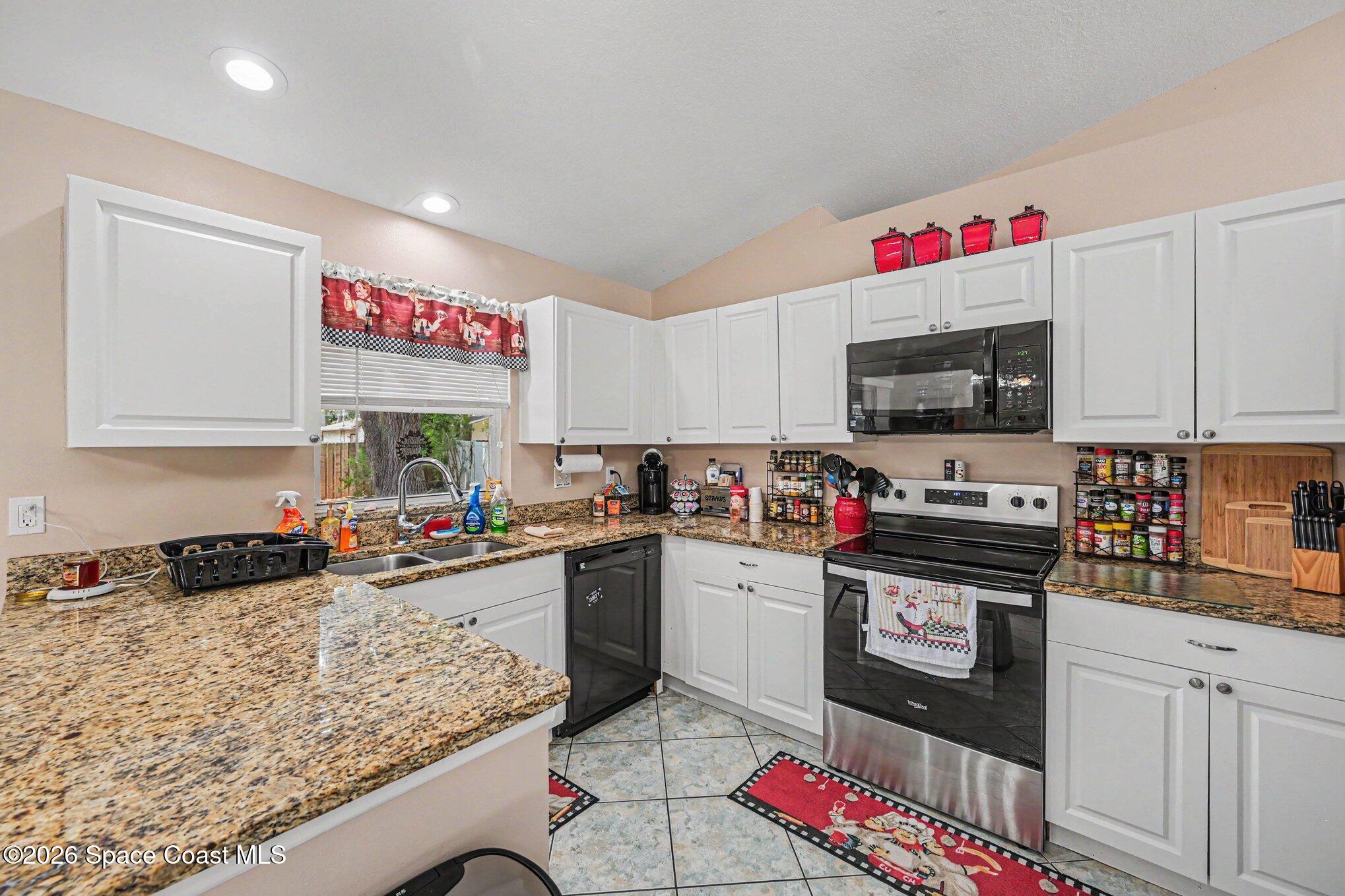 6100 Adina Road Cocoa, FL 32927 - Photo 9 of 28 009_file_7999