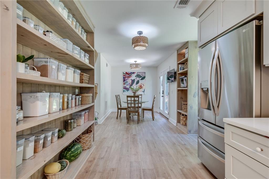 2802 Royal Bluff Decatur, GA 30030 - Photo 15 of 43