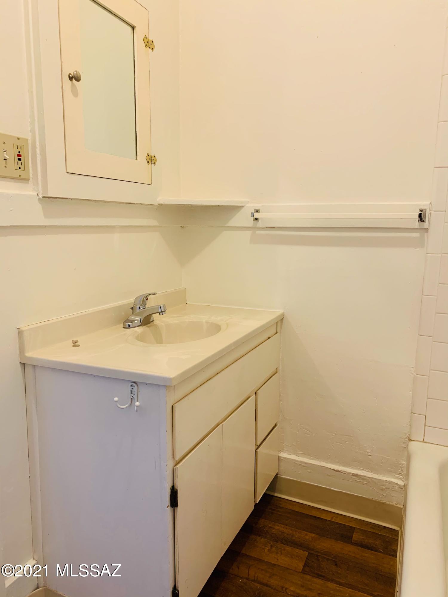 616 East 8th Street Tucson, AZ 85705 - Photo 7 of 18