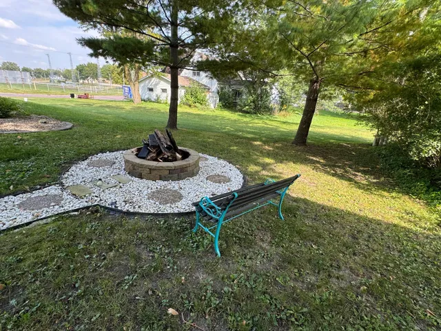 $200,900 | 420 5th Street Southwest, Wells, MN 56097