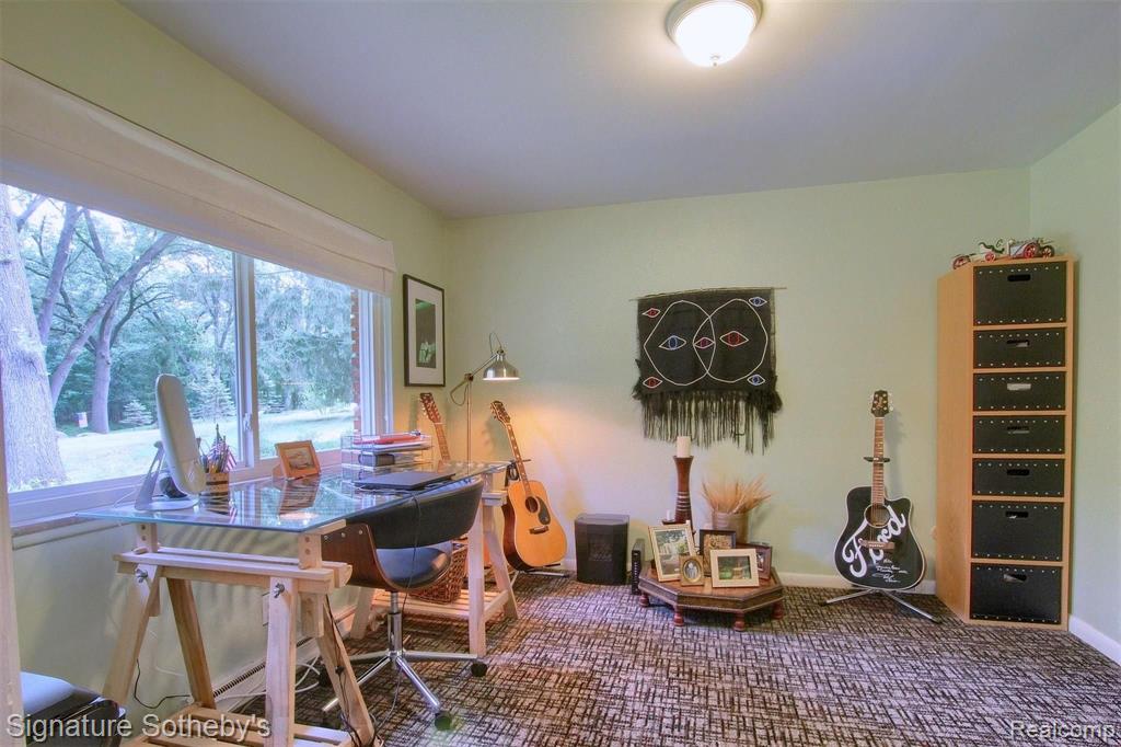 1731 Lone Pine Road Bloomfield Hills, MI 48302 - Photo 6 of 38