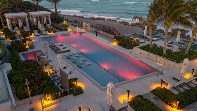 a view of a lake in middle of the house