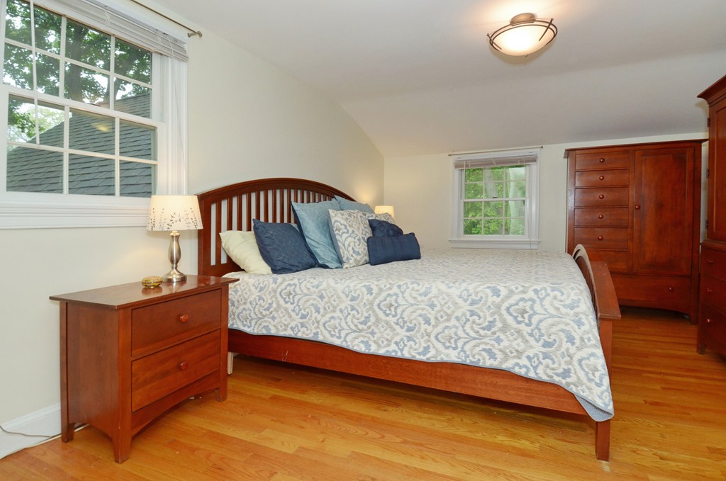 35 Tennyson Road Reading, MA 01867 - Photo 8 of 21 Gallery Image 8