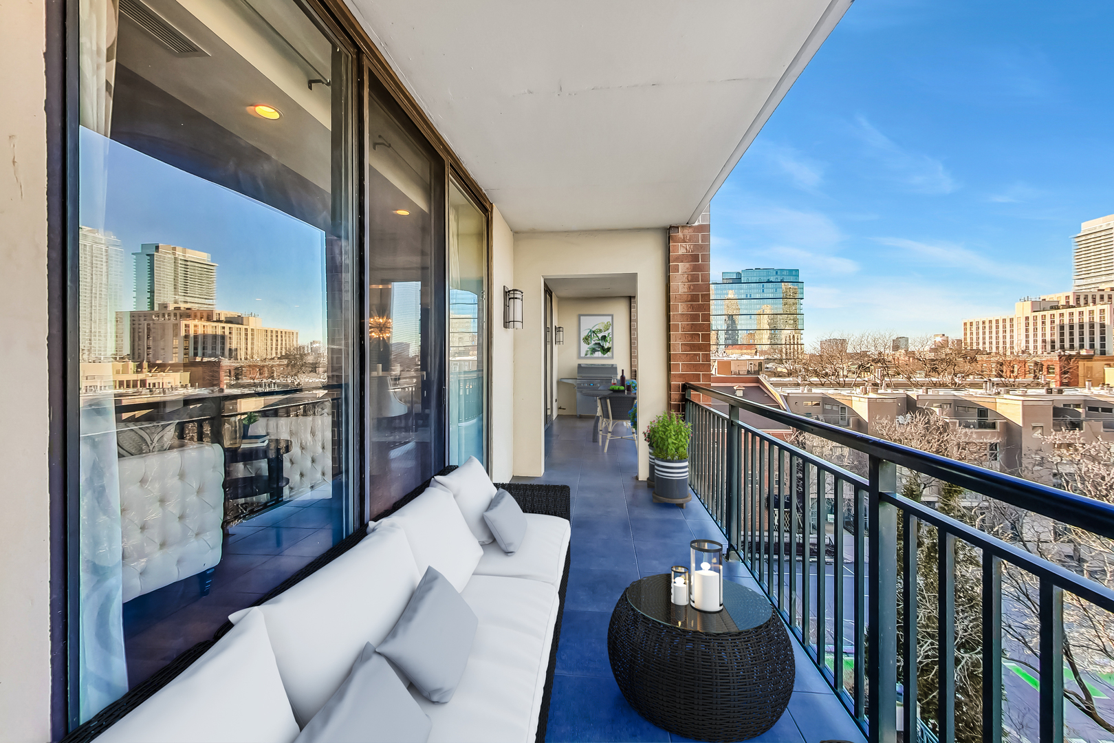 55 West Delaware Place, Unit 620 Chicago, IL 60610 - Photo 15 of 48 a living room with furniture and a view of kitchen