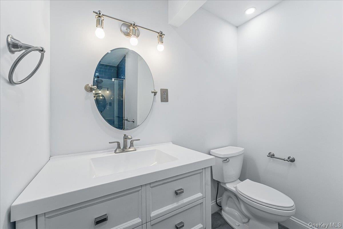 222 Blue Point Road Farmingville, NY 11738 - Photo 17 of 37