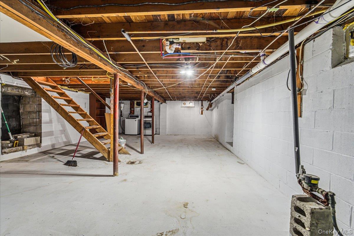 222 Blue Point Road Farmingville, NY 11738 - Photo 30 of 37