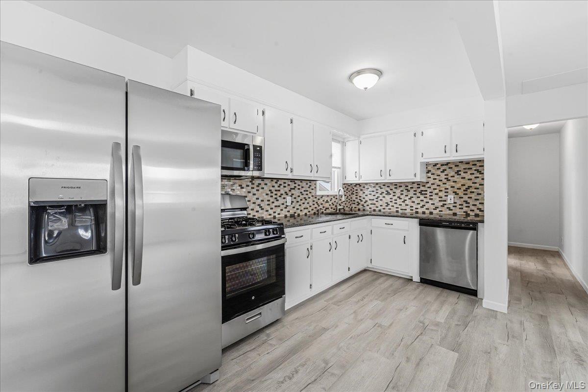 222 Blue Point Road Farmingville, NY 11738 - Photo 8 of 37