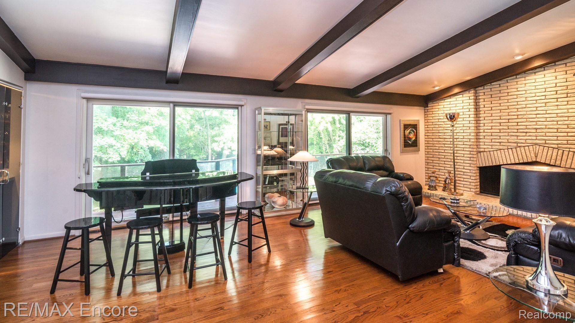 1177 Burnham Road Bloomfield Hills, MI 48304 - Photo 23 of 75 029_45.jpg