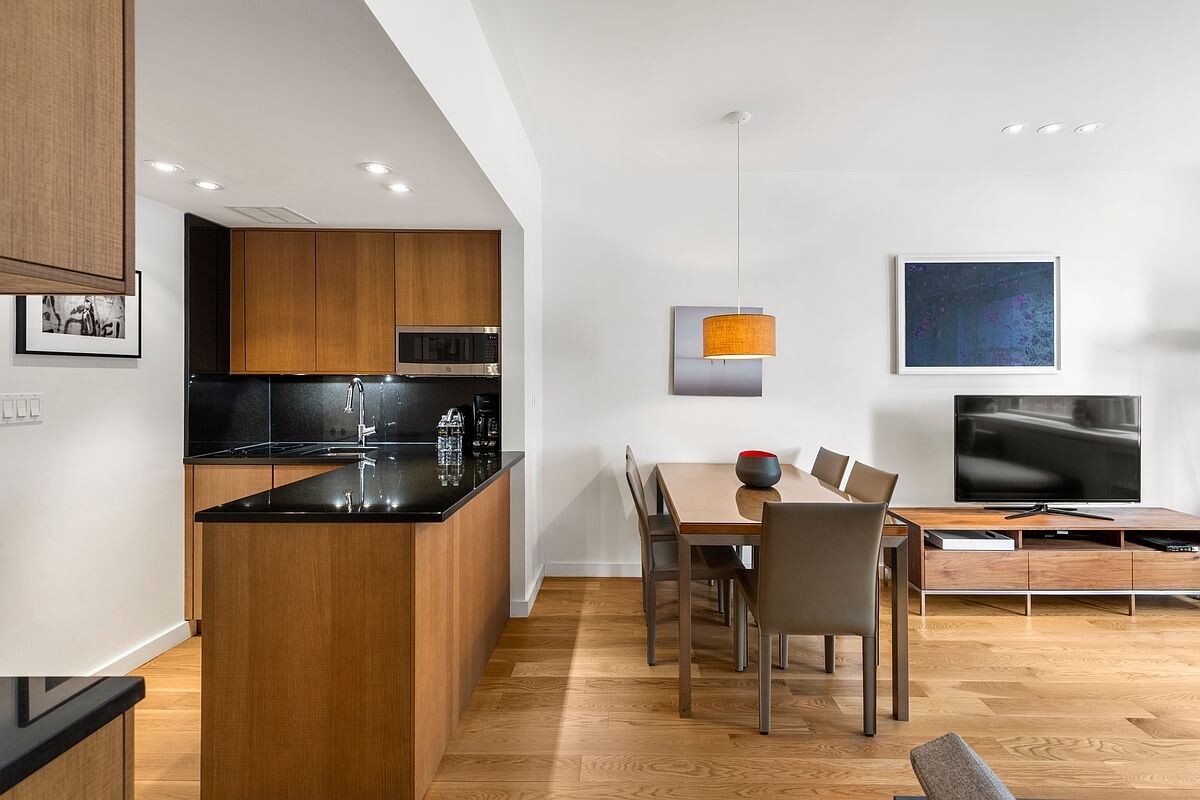 111 East 56th Street, Unit 1406 Manhattan, NY 10022 - Photo 3 of 9