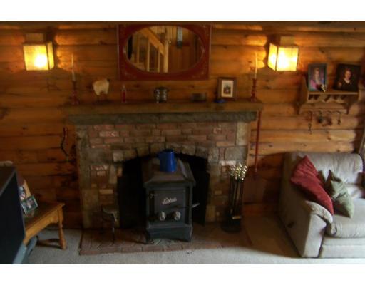 490 Chestnut Hill Road Millville, MA 01529 - Photo 3 of 18 Gallery Image 3