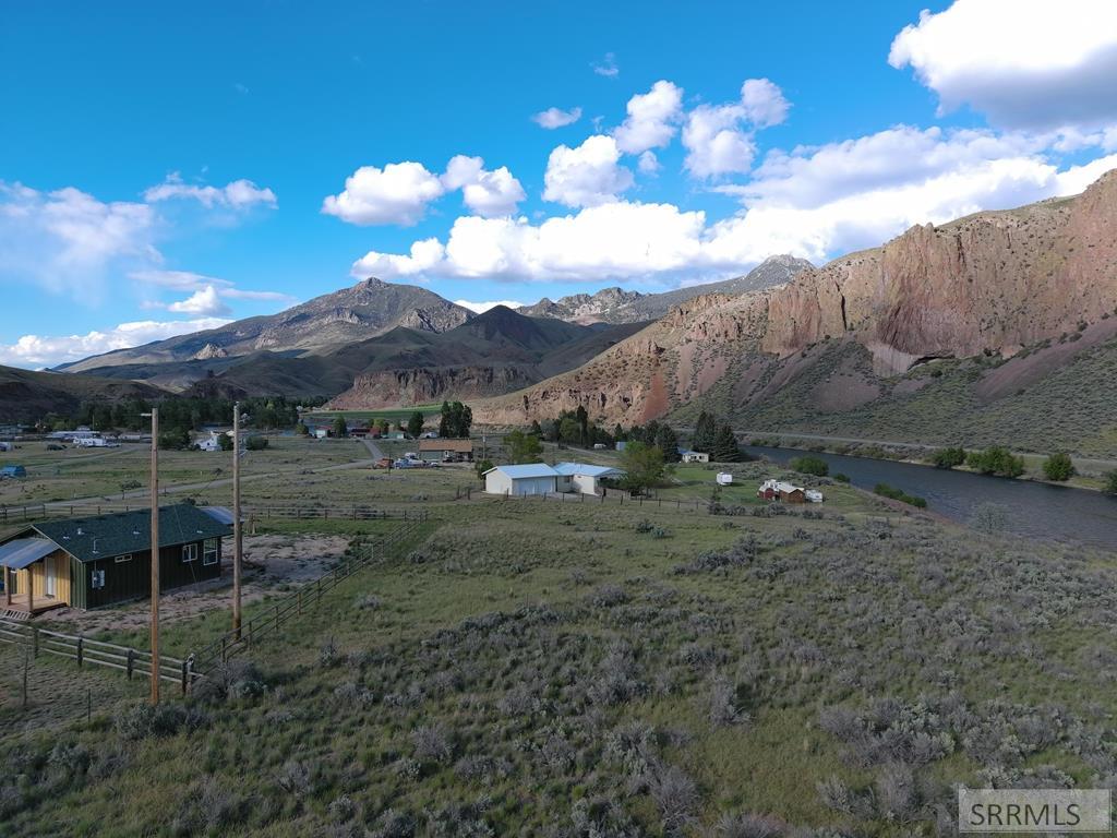 225 Pheasant Road Salmon, ID 83467 - Photo 6 of 60