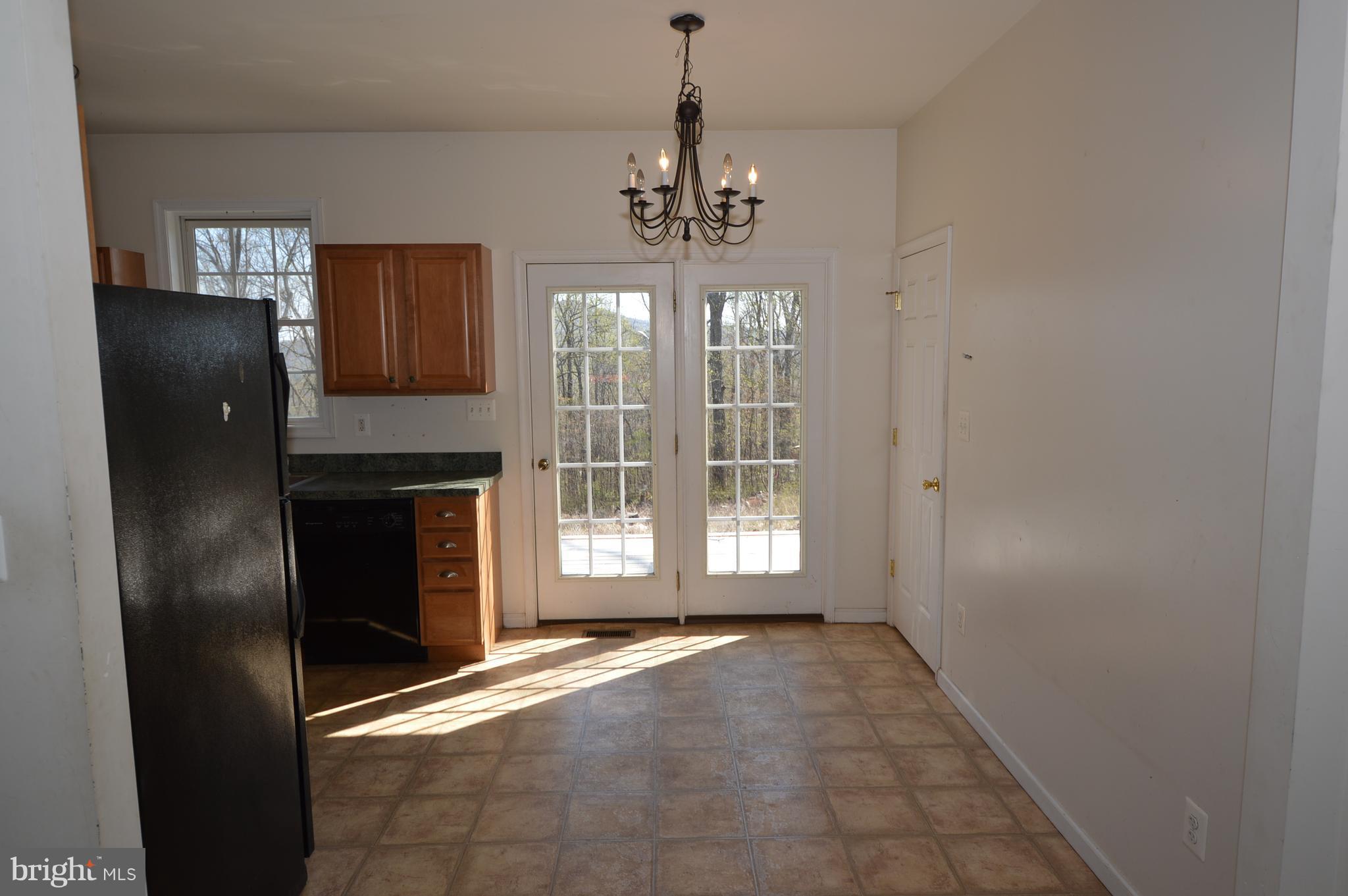 628 Highridge Road Front Royal, VA 22630 - Photo 7 of 18 Dining Room