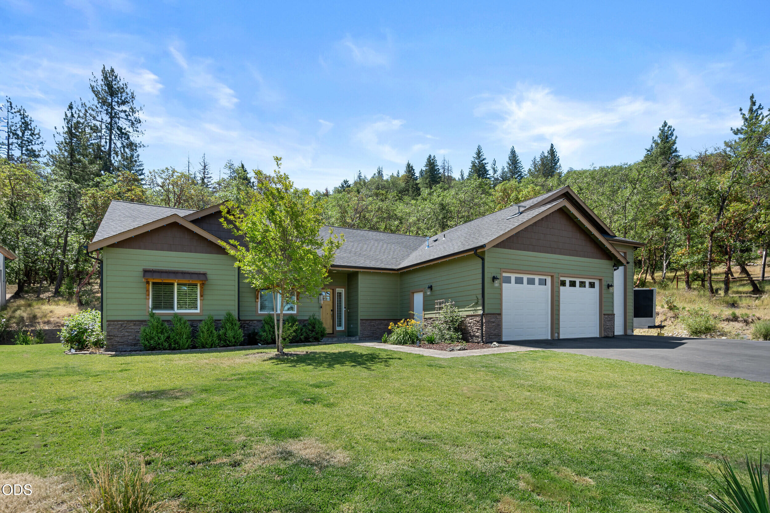 125 McKenzie Ridge Road Grants Pass, OR 97526 - Photo 35 of 62