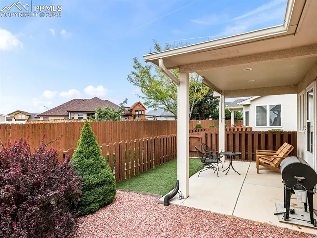 a view of outdoor space yard and patio
