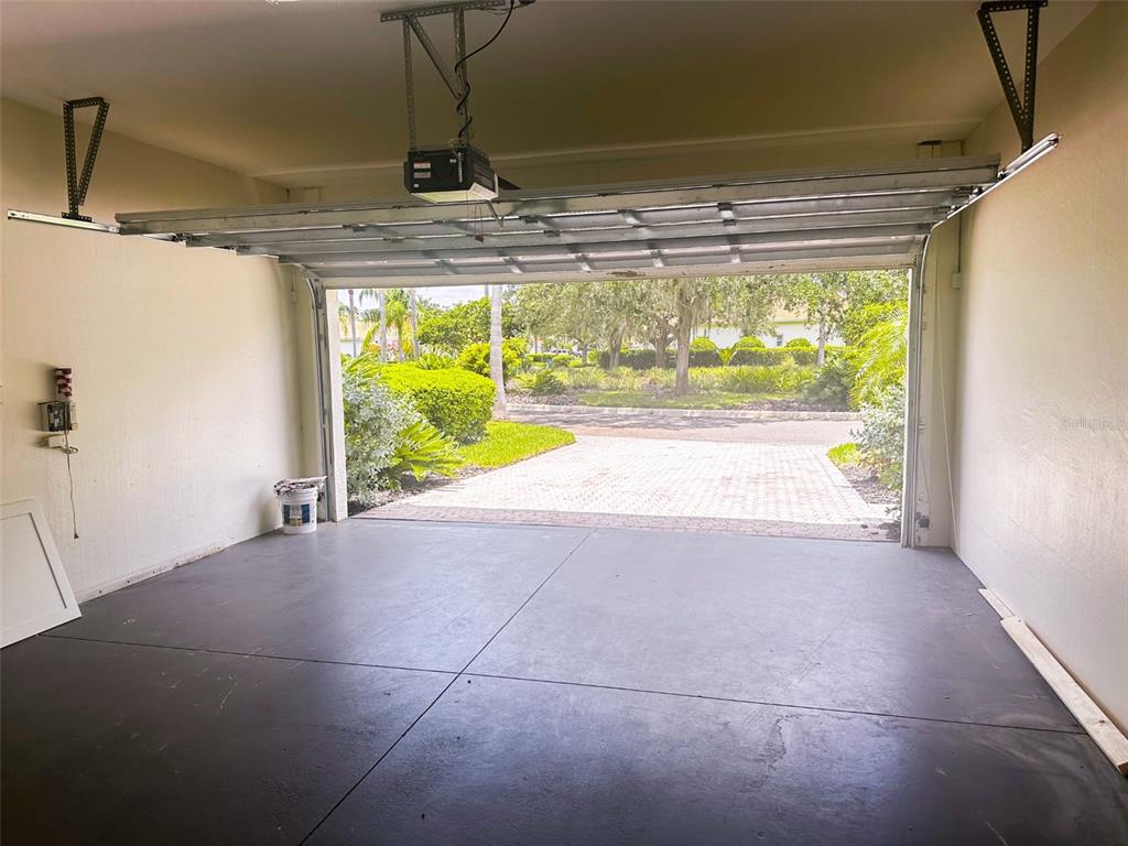 7724 US Open Loop Lakewood Ranch, FL 34202 - Photo 31 of 40 a view of empty room with window and front door
