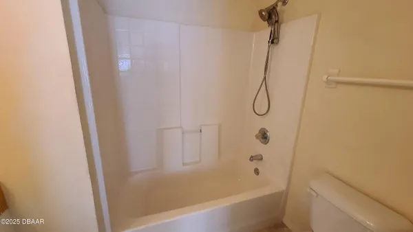 $1,750 | 1018 Grand Hickory Circle, Holly Hill, FL 32117