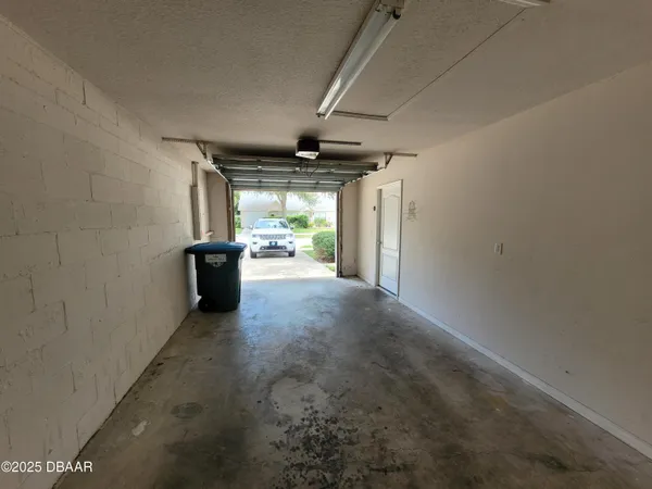 $1,750 | 1018 Grand Hickory Circle, Holly Hill, FL 32117