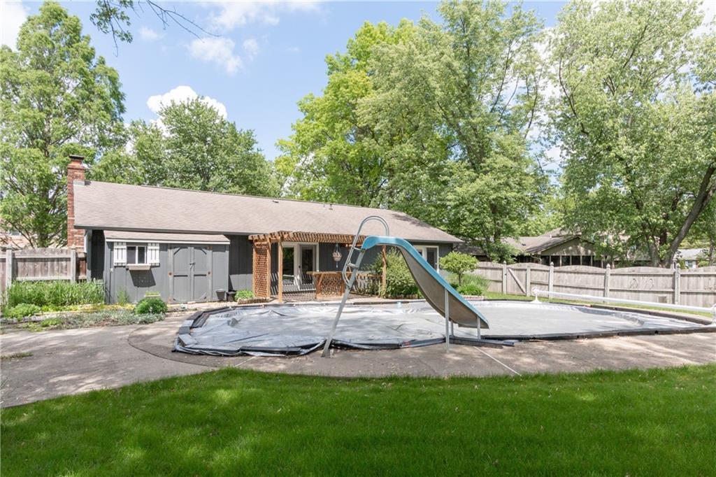 8626 Fox Ridge Lane Indianapolis, IN 46256 - Photo 14 of 15 Gallery Image 14