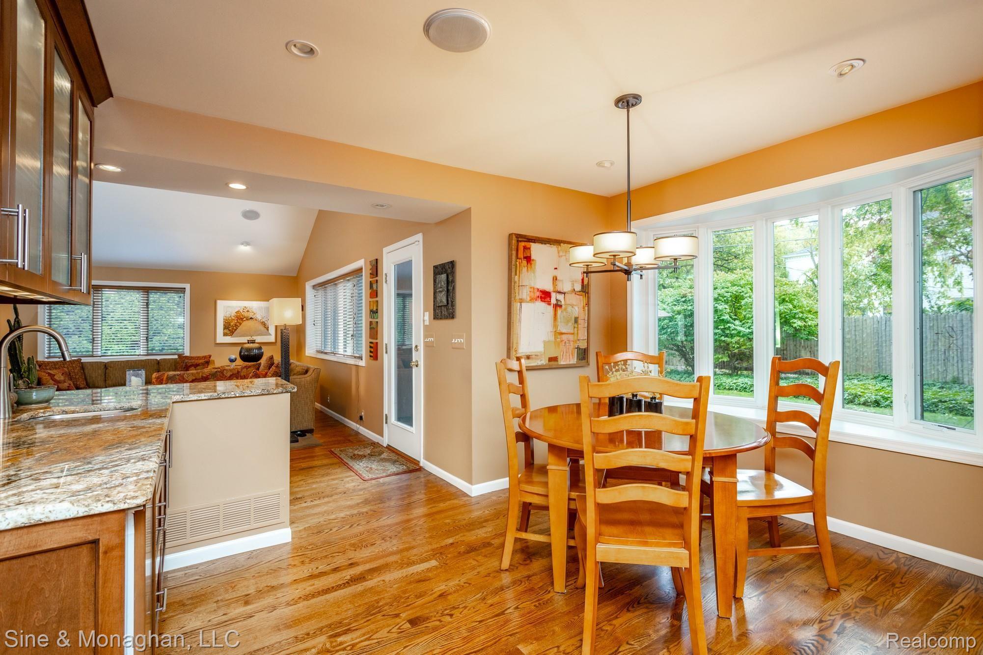 55 Shoreham Road Grosse Pointe, MI 48236 - Photo 15 of 85 55 Shoreham S006.jpg