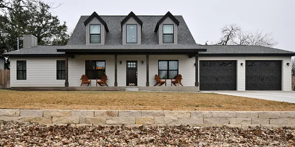 $620,000 | 300 East Bluebonnet Lane, Johnson City, TX 78636