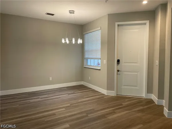 $3,235 | 7081 Venice Way, Unit 1808, Naples, FL 34119