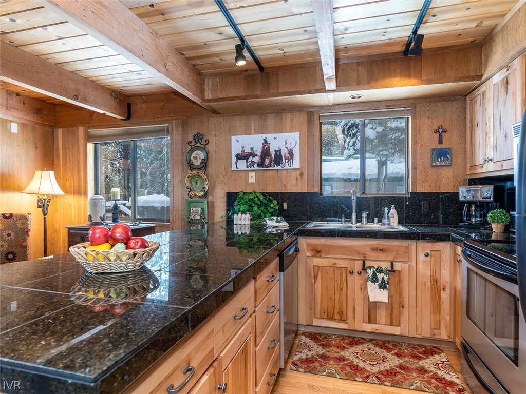 825 Tyner Way Incline Village, NV 89451 - Photo 9 of 20 Gallery Image 9