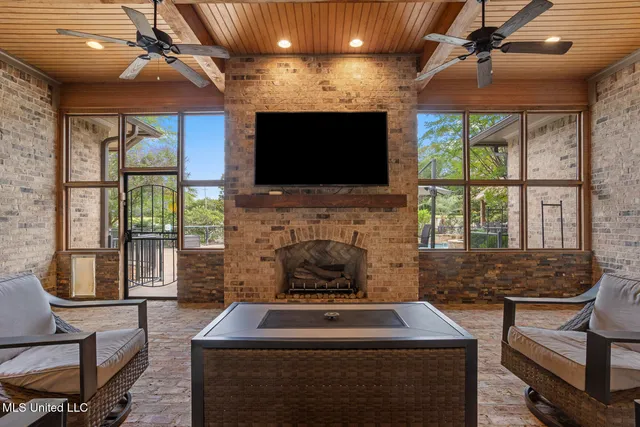 $1,020,000 | 430 Johnstone Drive, Madison, MS 39110