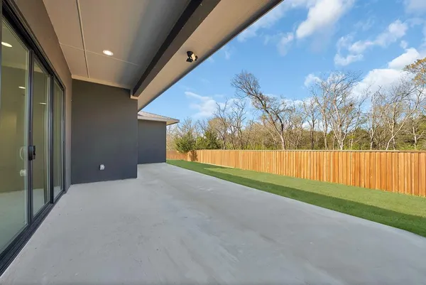 $639,000 | 309 Whispering Way, Red Oak, TX 75154