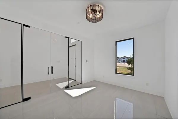 $639,000 | 309 Whispering Way, Red Oak, TX 75154