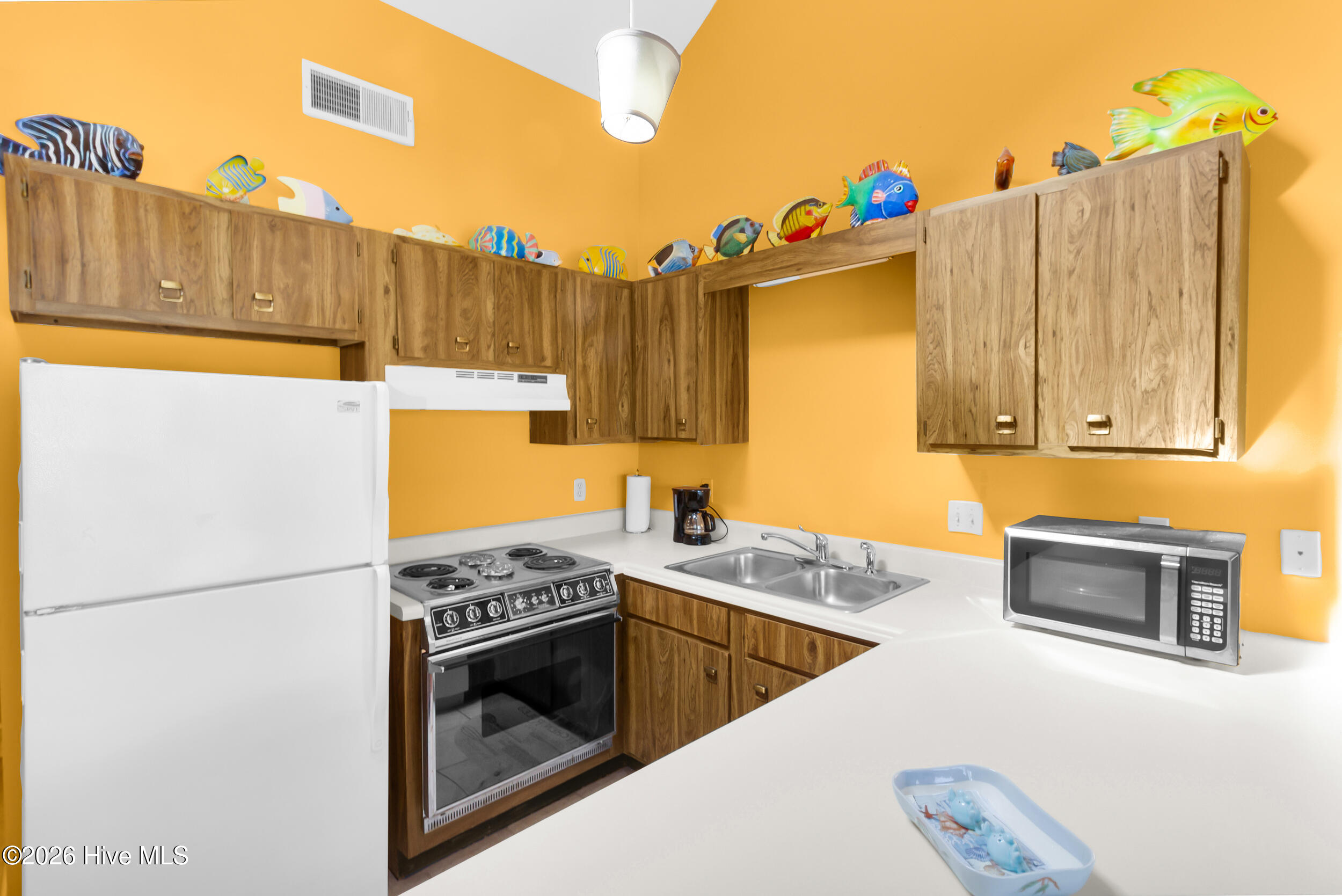 9201 Coast Guard Road, Unit F302 Emerald Isle, NC 28594 - Photo 12 of 27 14 (8)