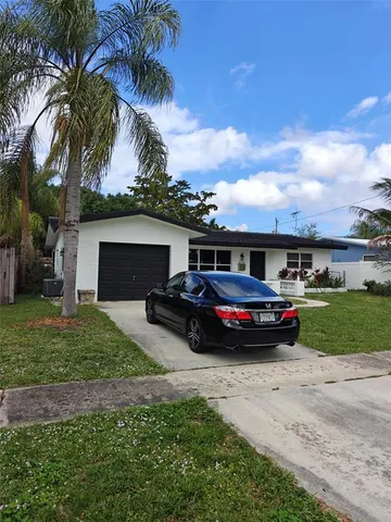$689,777 | 4223 Van Buren Street, Hollywood, FL 33021