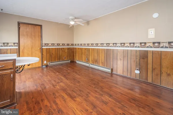 $219,000 | 407 Seneca Avenue, Oakland, MD 21550