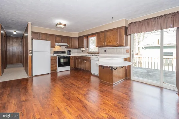 $219,000 | 407 Seneca Avenue, Oakland, MD 21550