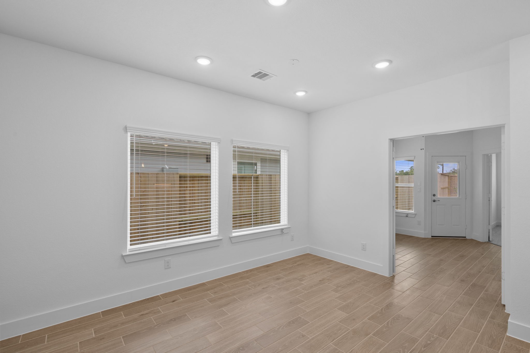 5259 Celestial Court Iowa Colony, TX 77583 - Photo 11 of 32