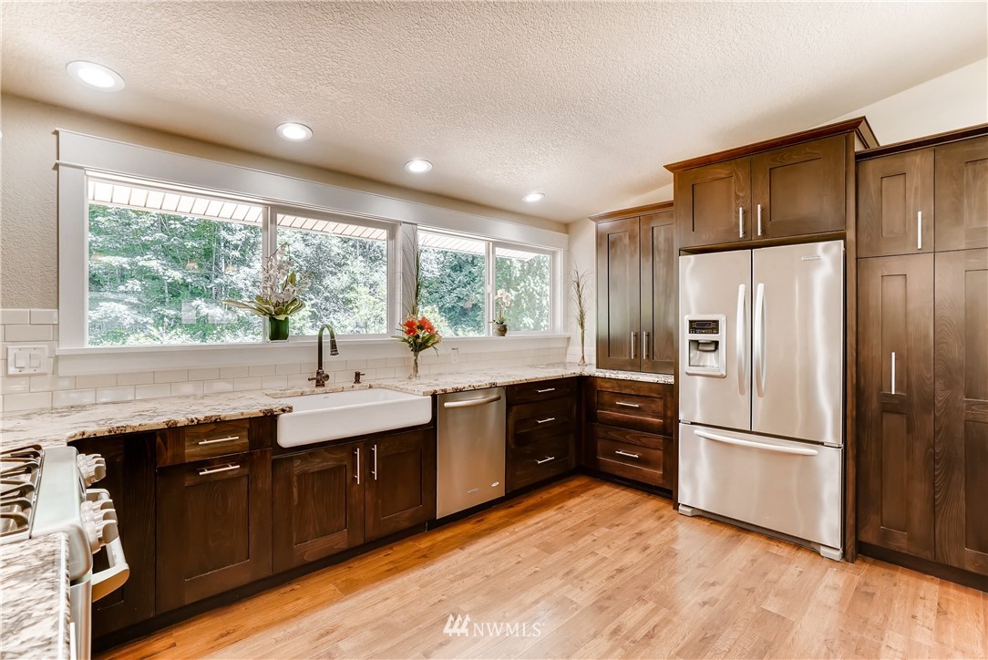 23317 49th Avenue Southeast Bothell, WA 98021 - Photo 13 of 25