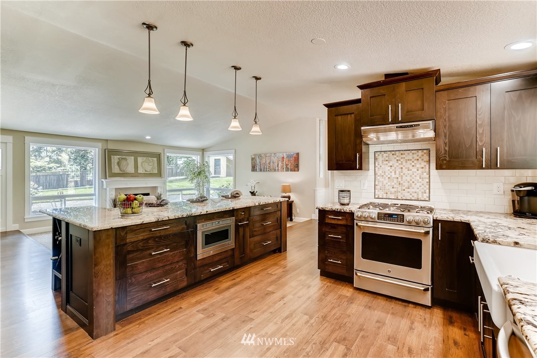 23317 49th Avenue Southeast Bothell, WA 98021 - Photo 14 of 25