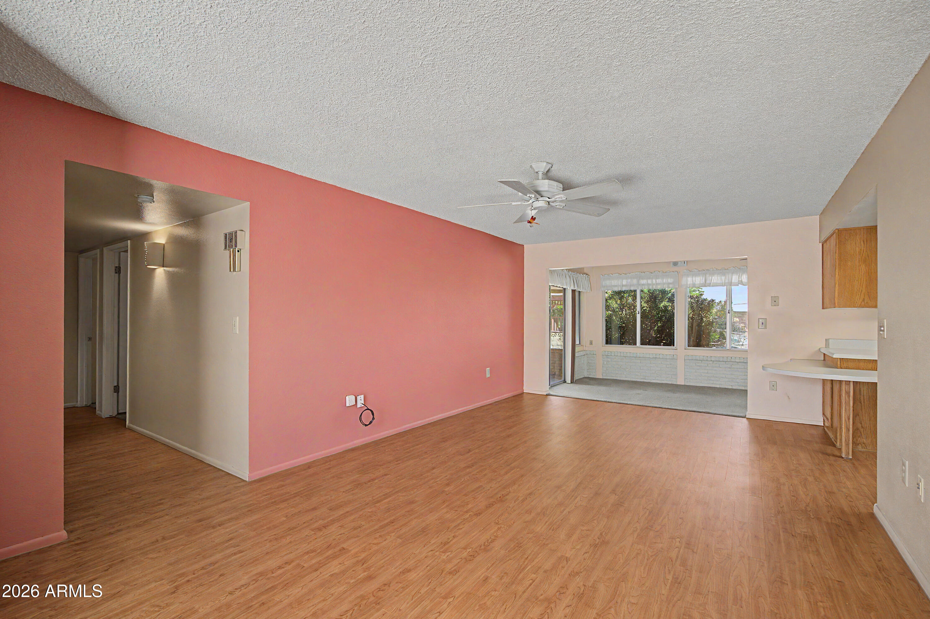 10415 West Ridgeview Road Sun City, AZ 85351 - Photo 3 of 30 Living Room