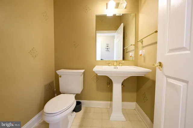 $1,425,000 | 1401 Hampstead Court, Blue Bell, PA 19422